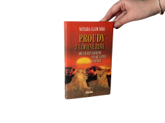 Proudy z červené země: můj život lovkyně velké zvěře v Africe
