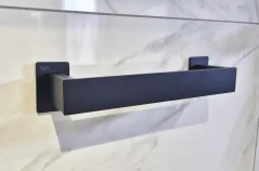 Držák ručníků SAT Vision černá SATDVI18MC