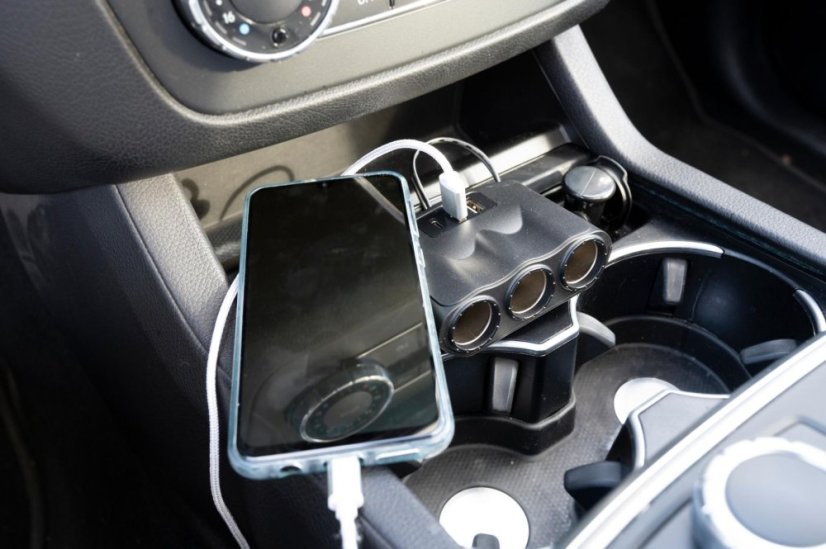 ALLRIDE Roztrojka 12/24 V + USB-C a 2x USB-A